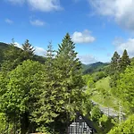 Mit Weitblick, 50 Qm, Ueberdachter Balkon Apartment *