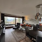 Mit Weitblick, 50 Qm, Ueberdachter Balkon Apartment