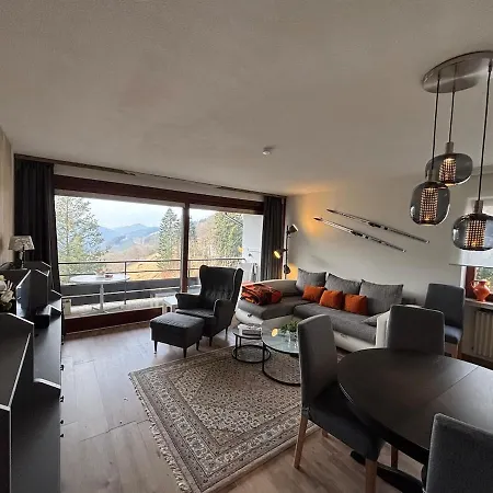 Mit Weitblick, 50 Qm, Ueberdachter Balkon